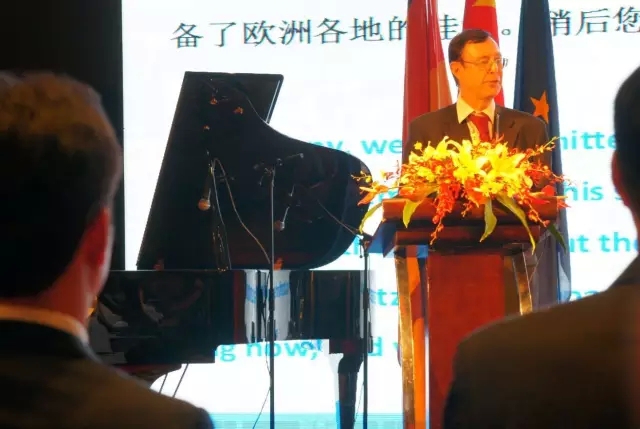 德國(guó)博蘭斯勒旗下德國(guó)歐米勒鋼琴先后亮相德國(guó)駐華大使館、駐廣州總領(lǐng)事館德國(guó)統(tǒng)一日慶典！